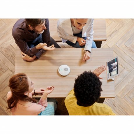 Yamaha YVC-200 — переносной спикерфон с подключением по USB и Bluetooth