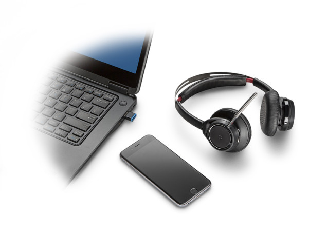 Plantronics Voyager Focus — беспроводная Bluetooth стерео гарнитура для офиса