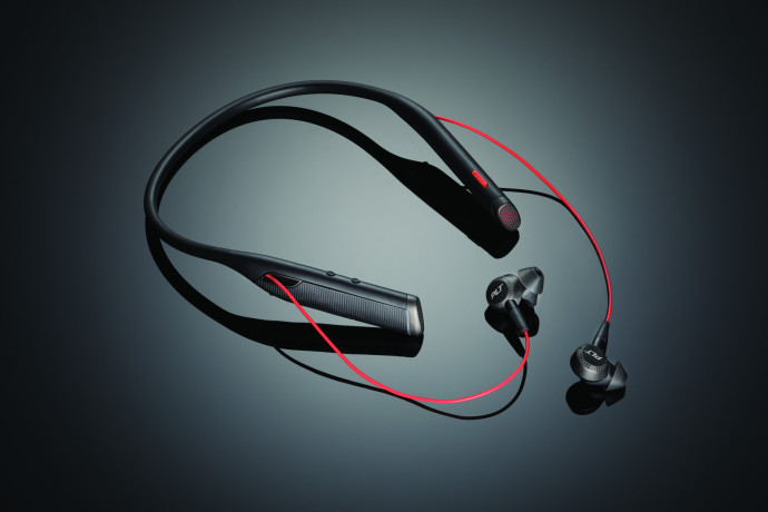 Plantronics Voyager 6200 — беспроводная Bluetooth гарнитура с креплением для ношения на шее
