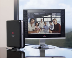 Polycom HDX 4002 — система для видеоконференций «все в одном» с 20-дюймовым HD-дисплеем
